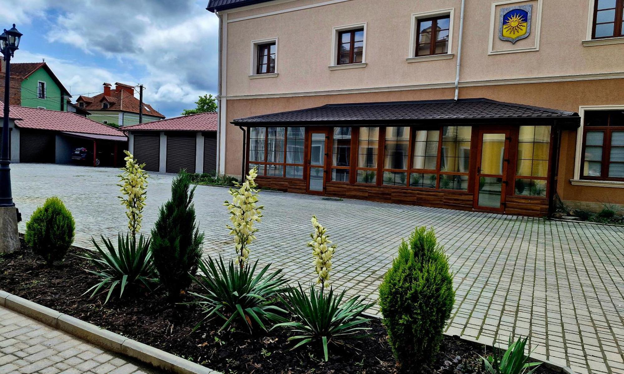 Апартаменти - Історія З Вікна Kamianets-Podilsky Extérieur photo